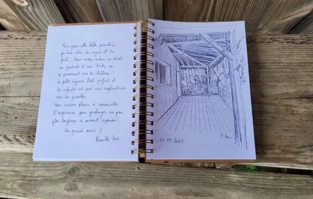 Photo by Philippe Moustie in Les Cabanes des Benauges.