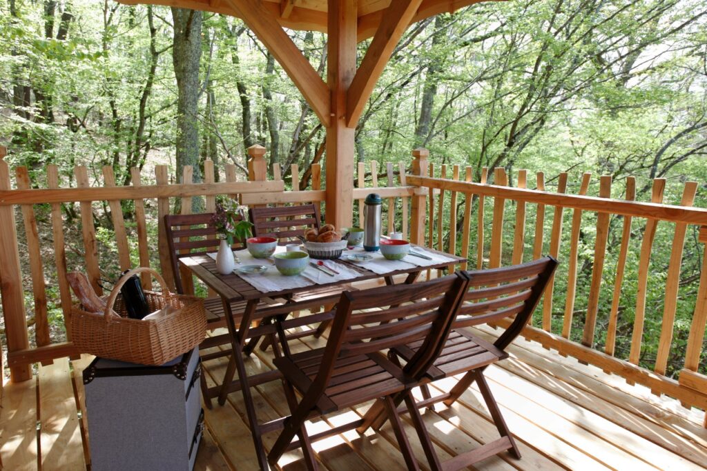 gite perched cabin unusual night jaugas gite perched cabin unusual night jaugas
